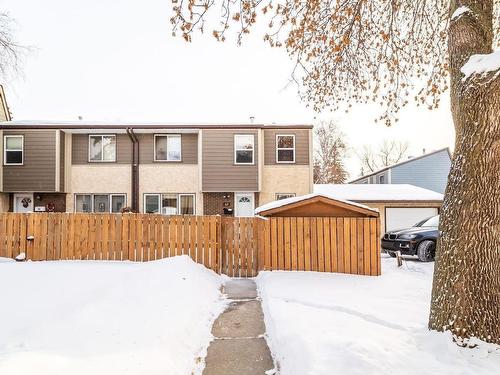 62 Willowdale Place Nw, Edmonton, AB - Outdoor