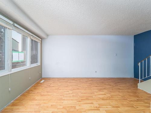 62 Willowdale Place Nw, Edmonton, AB - Indoor Photo Showing Other Room