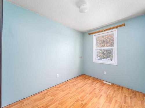 62 Willowdale Place Nw, Edmonton, AB - Indoor Photo Showing Other Room