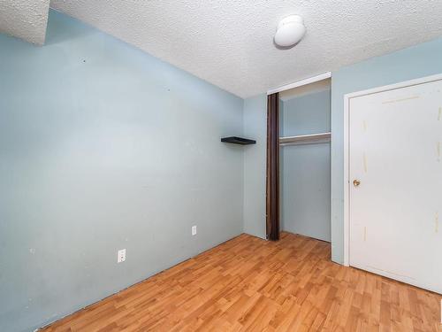 62 Willowdale Place Nw, Edmonton, AB - Indoor Photo Showing Other Room