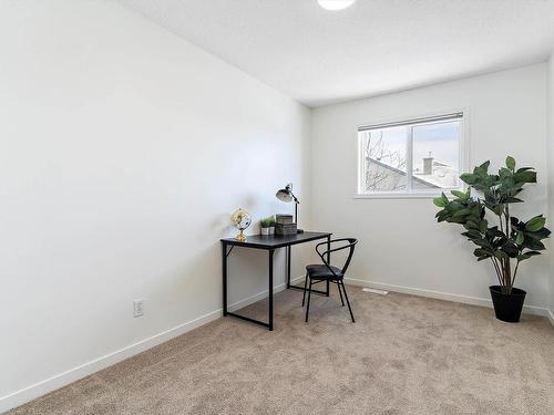 35 230 Edwards Drive, Edmonton, AB - Indoor Photo Showing Other Room