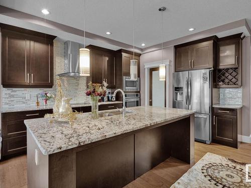 5264 17 Avenue, Edmonton, AB - Indoor Photo Showing Kitchen With Upgraded Kitchen