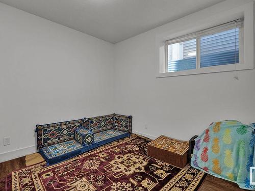 5264 17 Avenue, Edmonton, AB - Indoor Photo Showing Other Room