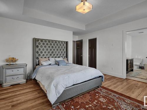 5264 17 Avenue, Edmonton, AB - Indoor Photo Showing Bedroom