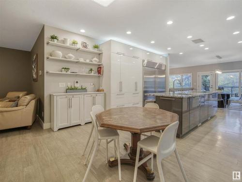 84 Valleyview Crescent, Edmonton, AB - Indoor Photo Showing Dining Room