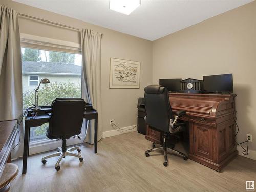 84 Valleyview Crescent, Edmonton, AB - Indoor Photo Showing Office