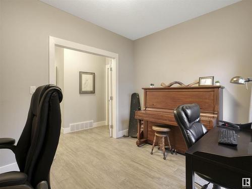 84 Valleyview Crescent, Edmonton, AB - Indoor Photo Showing Office