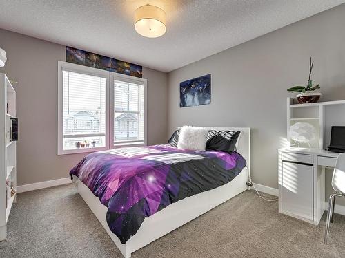 1640 Davidson Green, Edmonton, AB - Indoor Photo Showing Bedroom