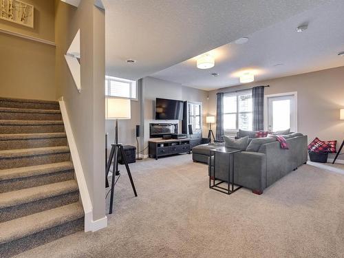 1640 Davidson Green, Edmonton, AB - Indoor