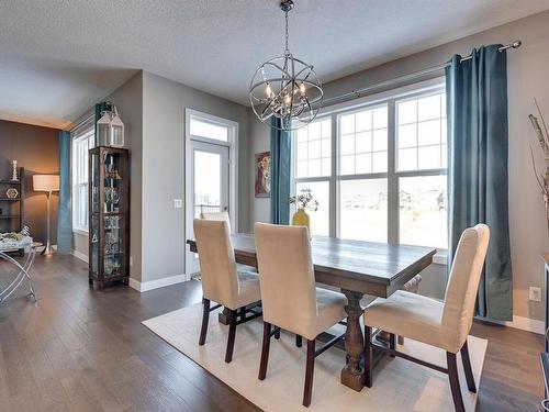 1640 Davidson Green, Edmonton, AB - Indoor Photo Showing Dining Room