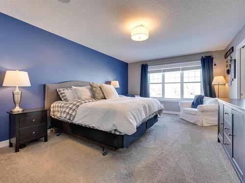 1640 Davidson Green, Edmonton, AB - Indoor Photo Showing Bedroom