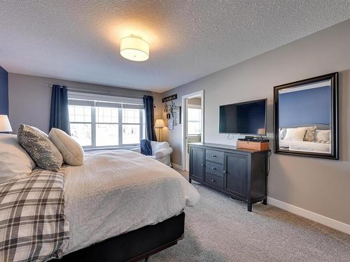 1640 Davidson Green, Edmonton, AB - Indoor Photo Showing Bedroom