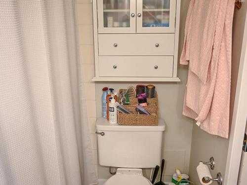 206 10149 Saskatchewan Drive, Edmonton, AB - Indoor Photo Showing Bathroom