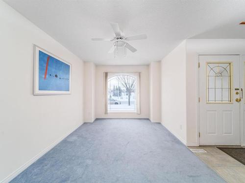 370 Heath Road, Edmonton, AB - Indoor Photo Showing Other Room