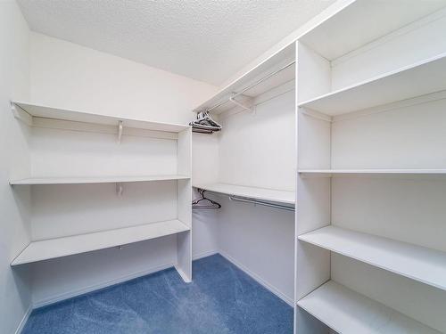 370 Heath Road, Edmonton, AB - Indoor With Storage