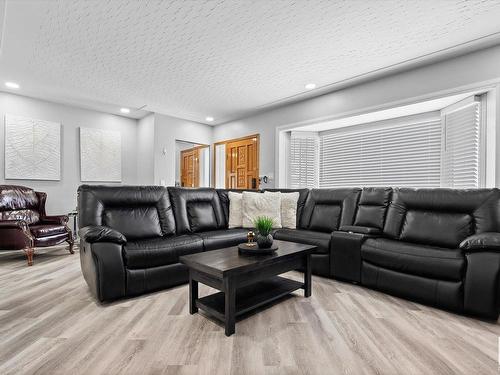 12114 77 Street, Edmonton, AB - Indoor Photo Showing Living Room