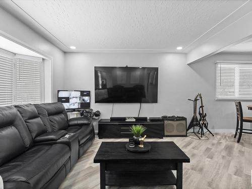 12114 77 Street, Edmonton, AB - Indoor Photo Showing Living Room