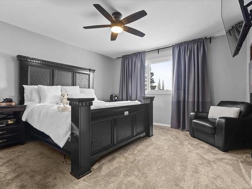 12114 77 Street, Edmonton, AB - Indoor Photo Showing Bedroom