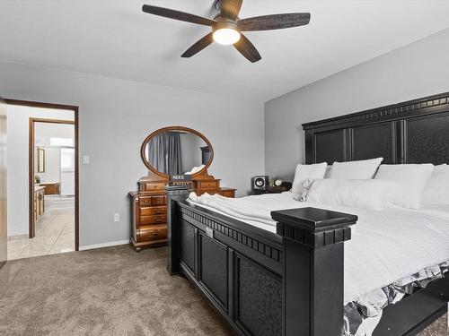 12114 77 Street, Edmonton, AB - Indoor Photo Showing Bedroom