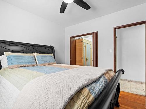 12114 77 Street, Edmonton, AB - Indoor Photo Showing Bedroom