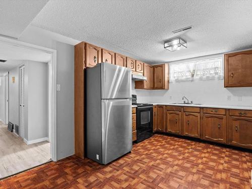 12114 77 Street, Edmonton, AB - Indoor Photo Showing Kitchen