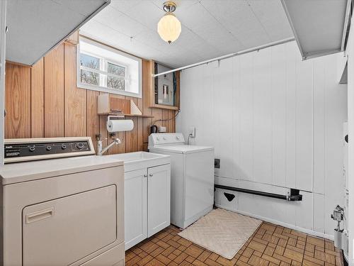 12114 77 Street, Edmonton, AB - Indoor Photo Showing Laundry Room