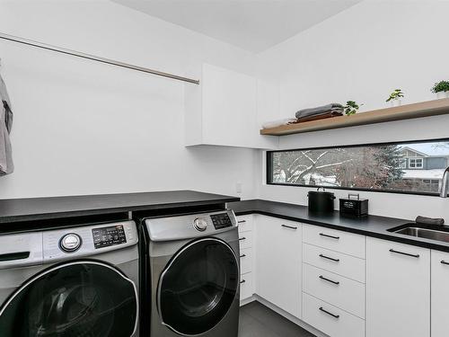 9952 82 Street, Edmonton, AB - Indoor Photo Showing Laundry Room