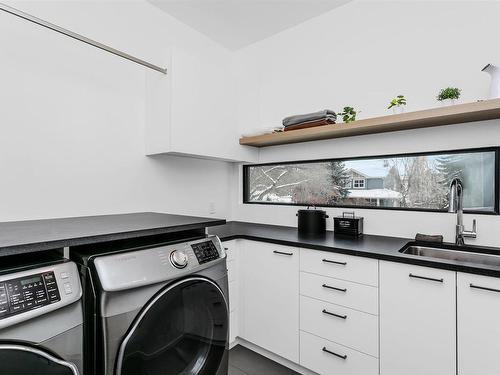 9952 82 Street, Edmonton, AB - Indoor Photo Showing Laundry Room