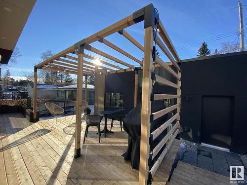 9952 82 Street, Edmonton, AB - Outdoor