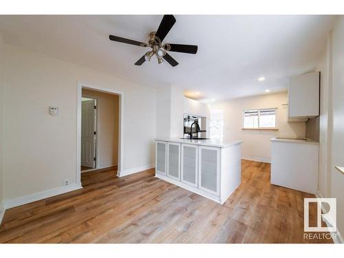 12733 117 Street, Edmonton, AB - Indoor Photo Showing Kitchen