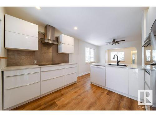 12733 117 Street, Edmonton, AB - Indoor Photo Showing Kitchen