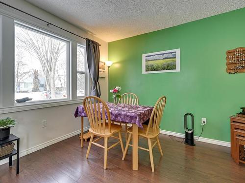 11607 69 Street Nw, Edmonton, AB - Indoor Photo Showing Dining Room