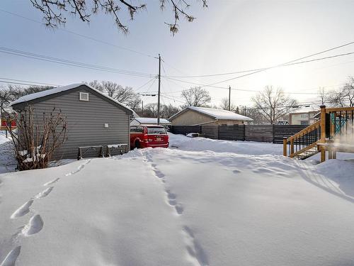 11607 69 Street Nw, Edmonton, AB - Outdoor