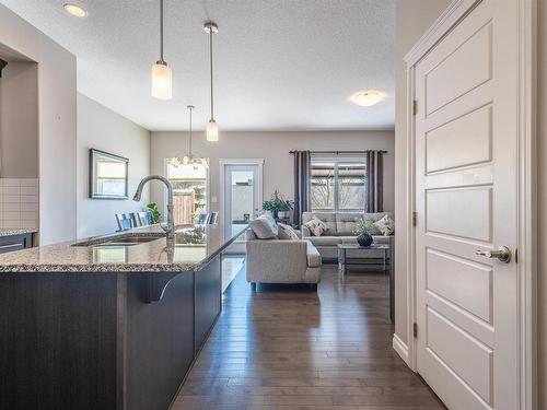 13829 138 Avenue, Edmonton, AB - Indoor Photo Showing Kitchen With Upgraded Kitchen