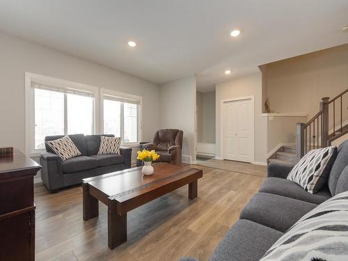 2440 18 Avenue, Edmonton, AB - Indoor Photo Showing Living Room