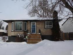 15982 106A Avenue NW  Edmonton, AB T5P 0X5