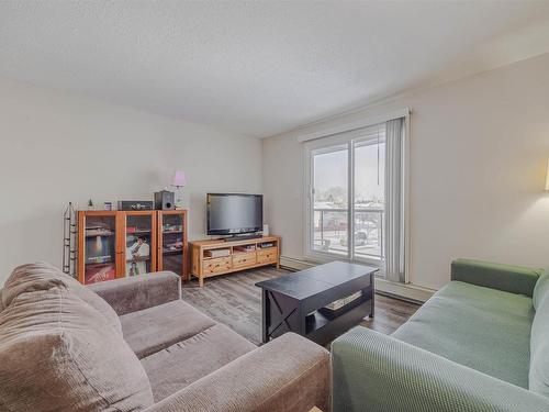 302 600 Kirkness Road, Edmonton, AB - Indoor Photo Showing Living Room