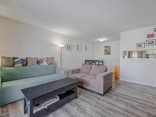 302 600 Kirkness Road, Edmonton, AB - Indoor Photo Showing Living Room