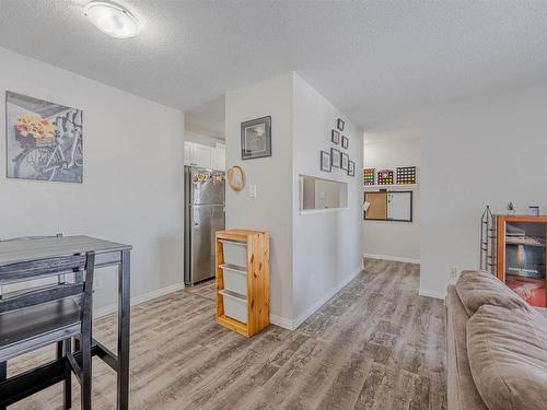 302 600 Kirkness Road, Edmonton, AB - Indoor