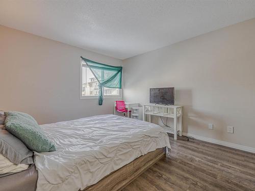 302 600 Kirkness Road, Edmonton, AB - Indoor Photo Showing Bedroom