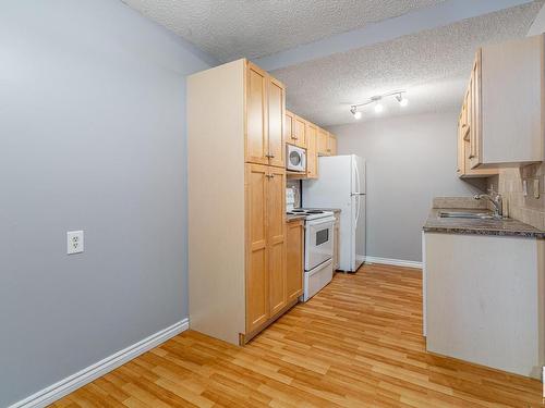 14417 54 Street, Edmonton, AB - Indoor Photo Showing Kitchen