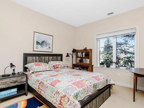 202 14205 96 Avenue, Edmonton, AB - Indoor Photo Showing Bedroom