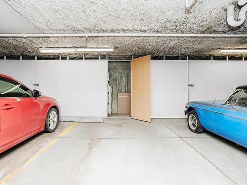 202 14205 96 Avenue, Edmonton, AB - Indoor Photo Showing Garage