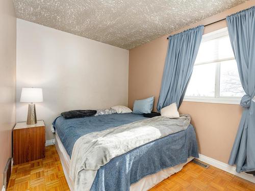 5216 146 Avenue, Edmonton, AB - Indoor Photo Showing Bedroom