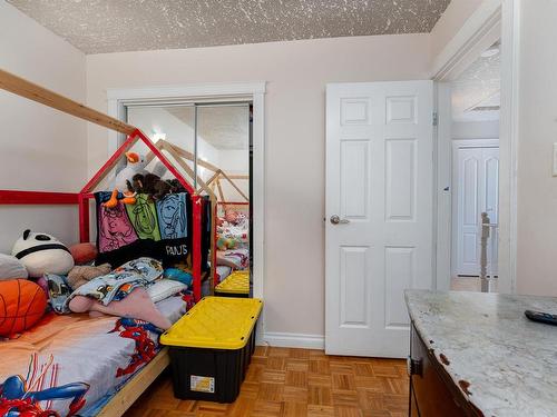 5216 146 Avenue, Edmonton, AB - Indoor Photo Showing Bedroom