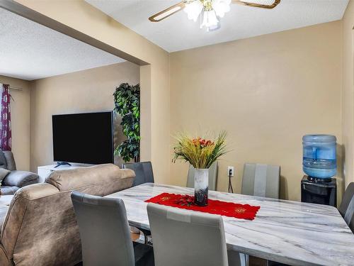 347 Northgate Terrace Nw, Edmonton, AB - Indoor Photo Showing Dining Room