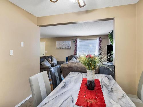 347 Northgate Terrace Nw, Edmonton, AB - Indoor Photo Showing Dining Room