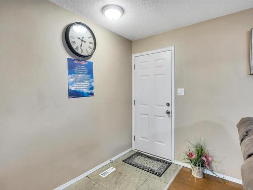 347 Northgate Terrace Nw, Edmonton, AB - Indoor Photo Showing Other Room