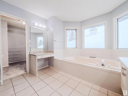 228 Whiston Road, Edmonton, AB - Indoor Photo Showing Bathroom