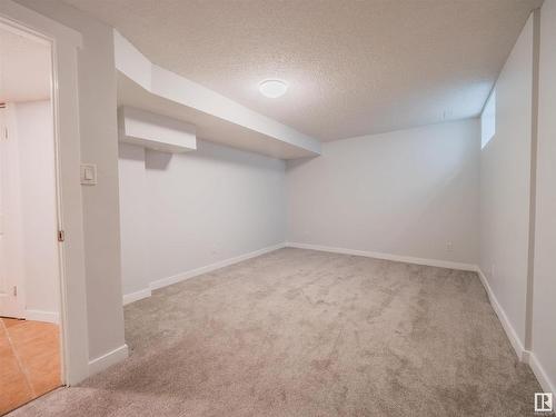 228 Whiston Road, Edmonton, AB - Indoor Photo Showing Other Room